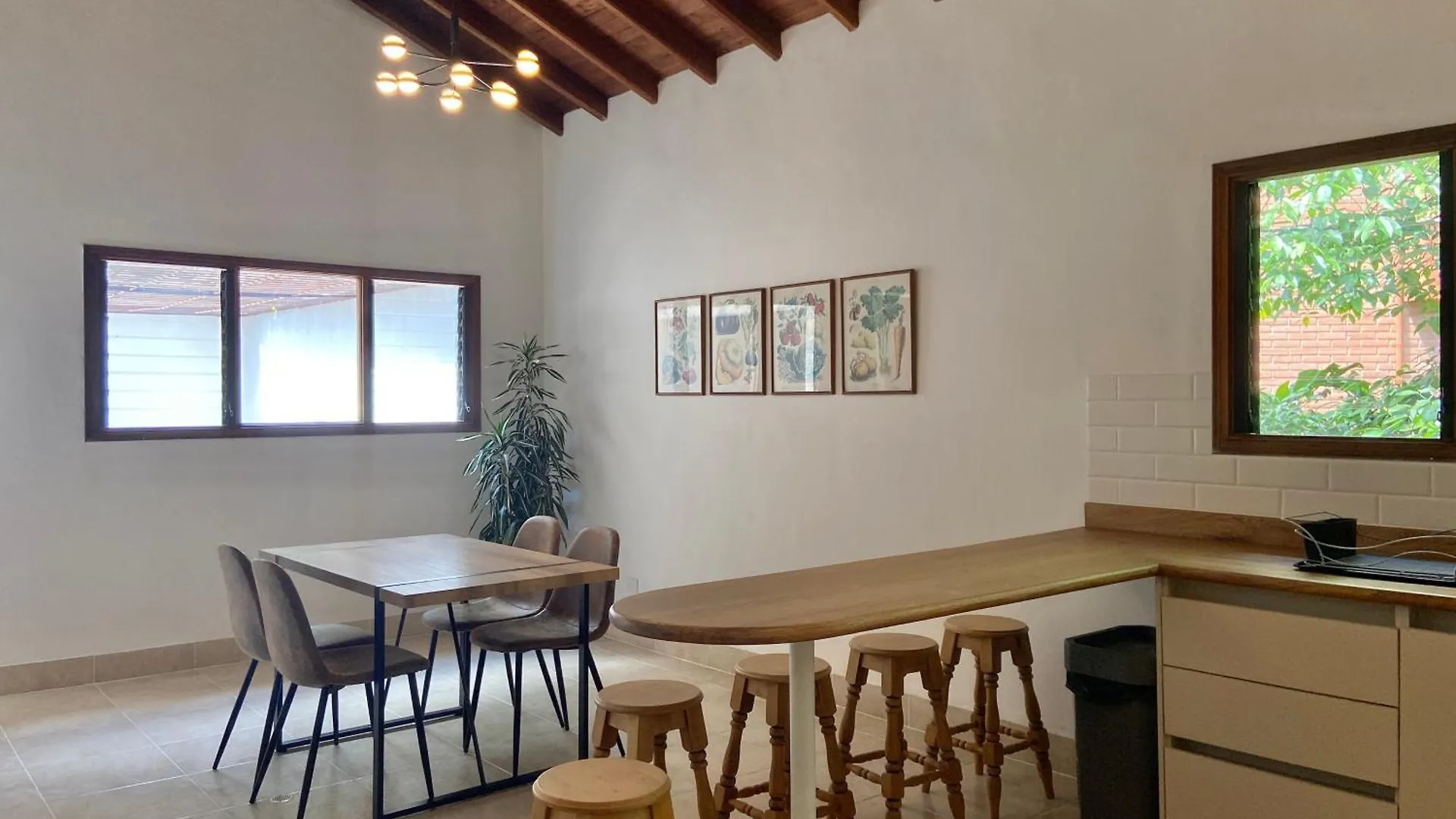 Aparthotel Casa Chipre By Wynwood House Medellín 0*,  Colombia
