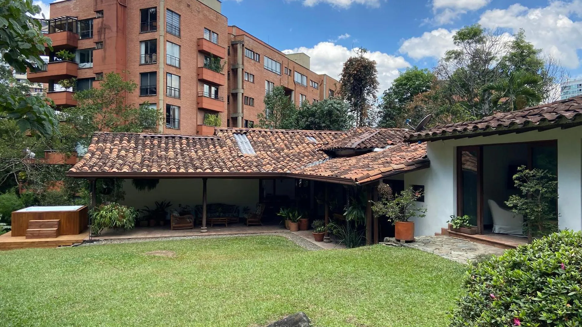 Aparthotel Casa Chipre By Wynwood House Medellín